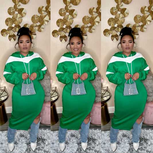 AUBRI SWEATER DRESS (GREEN/WHITE)